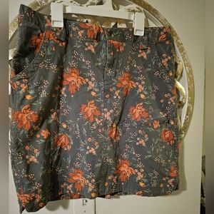 Duluth Trading Flowe Pattern Skort Size 10